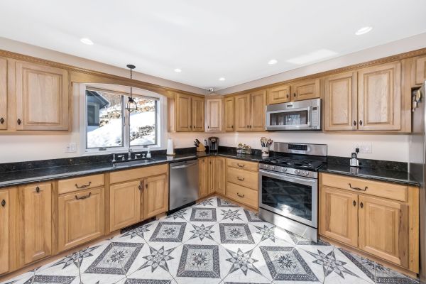 Custom Cabinet Making in Belton